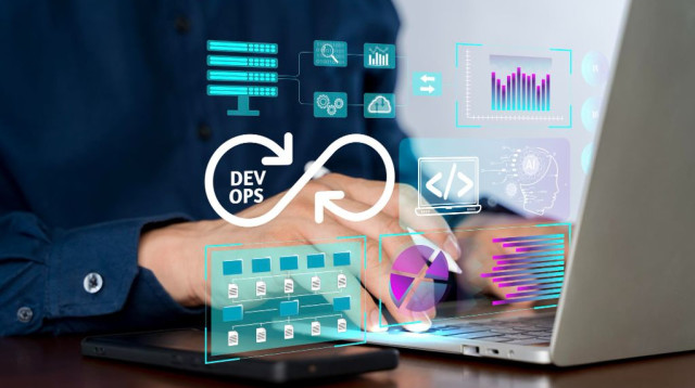 קורס DevOps במכללת Real Time – דלת הכניסה שלך לקריירה טכנולוגית מתקדמת (צילום: FREEPIK)