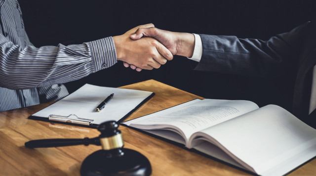 כשפעולה כספית תמימה הופכת לעבירת צווארון לבן (צילום: FREEPIK)