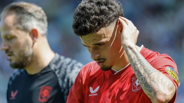 סתיו למקין שחקן טוונטה מאוכזב (צילום: GettyImages, ANP)