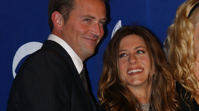 ג'ניפר אניסטון ומת'יו פרי (צילום: Jon Koplaff/Getty Images)