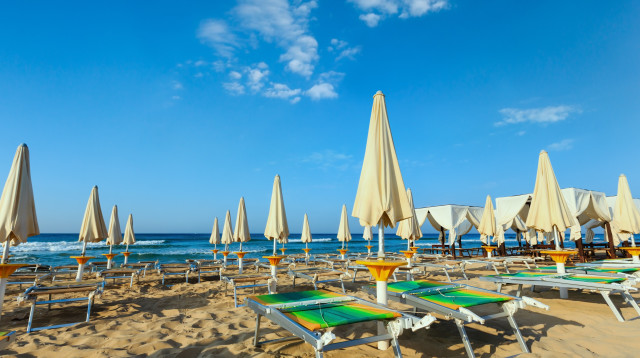 חוף בפוליה, איטליה (צילום: שאטרסטוק)