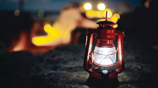 סיור עששיות בקיסריה (צילום:  אלונה אחמטוב)