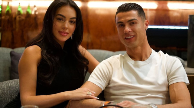 כריסטיאנו רונאלדו וג'ורג'ינה רודריגס (צילום: צילום מסך, אינסטגרם)