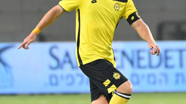 שחקן מכבי נתניה יובל שדה (צילום: ברני ארדוב)