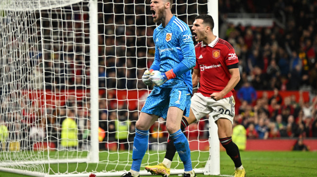 רוצים להיצמד לטופ 4. דה חאה (צילום: אימג'בנק  GettyImages, OLI SCARFF)