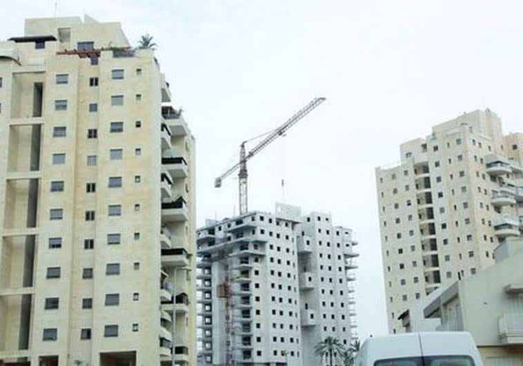 בניית דירות. צילום: אלוני מור