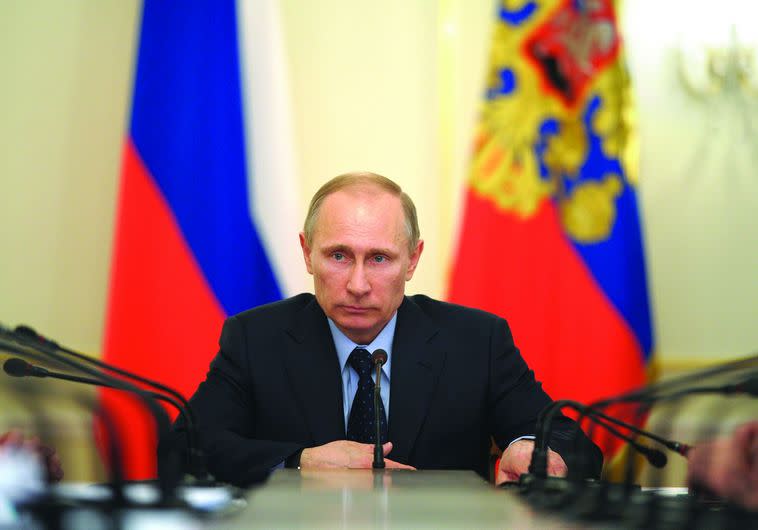 שר על פוטין. צילום: רויטרס 