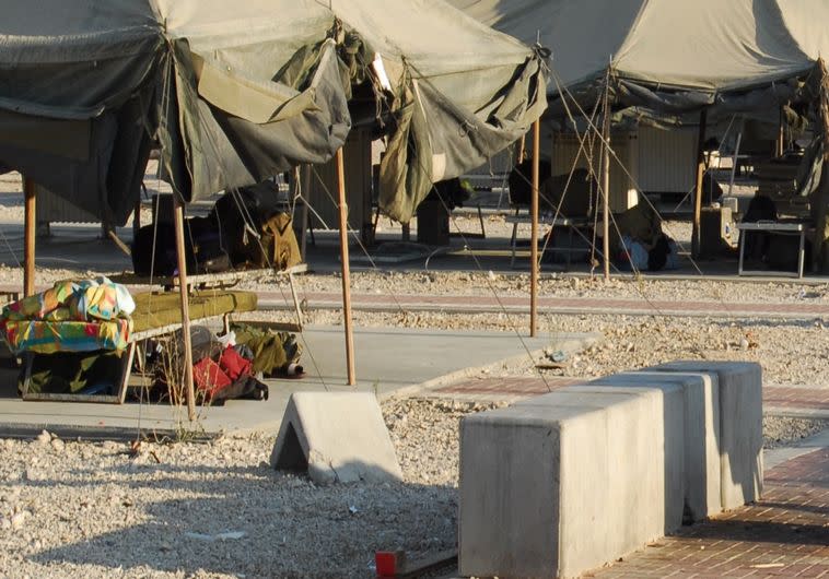 על אף המצוקה, החייל הושם בבסיס סגור, בסיס צה&quot;ל. צילום: פלאש 90