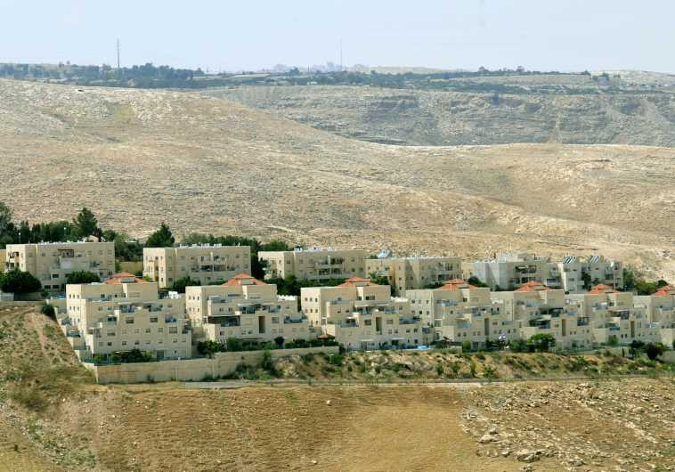 &quot;על ישראל להפסיק את הבנייה בהתנחלויות&quot;. צילום: פלאש 90