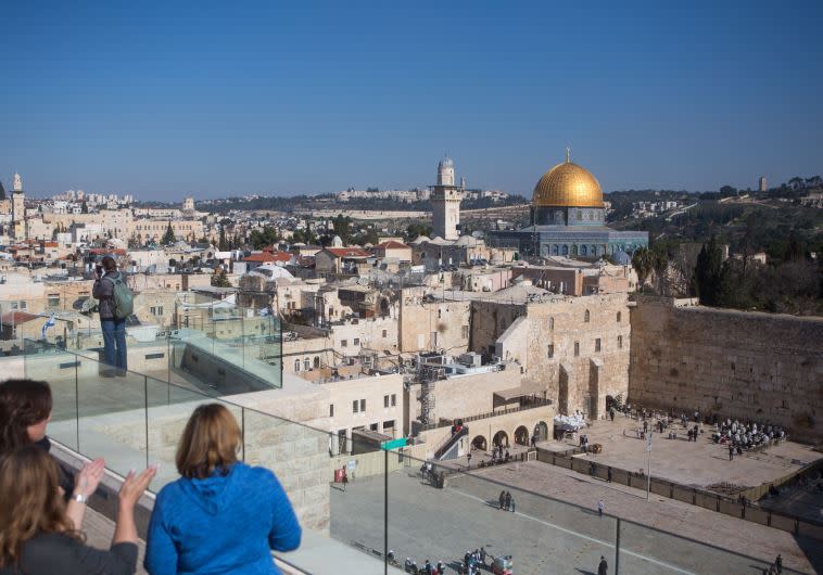 &quot;שהחירות היום היא גם ריבונות מלאה בארץ ישראל, מהירדן ועד הים. ובכל ירושלים ובכל הר הבית&quot;. צילום: מרים אלסטר, פלאש 90
