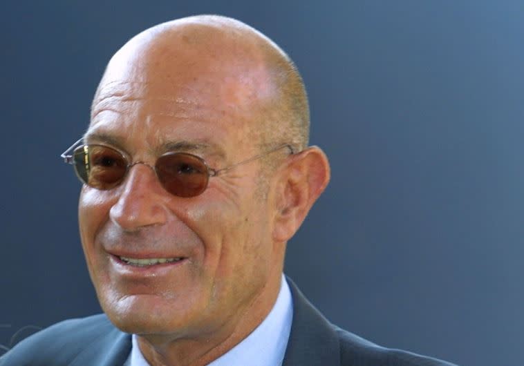 ארנון מילצ'ן. תיק טובות ההנאה