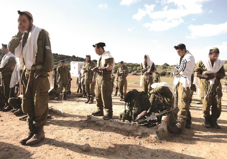 חיילים חרדים בצה&quot;ל. צילום ארכיון: יהונתן בן דוד, במחנה