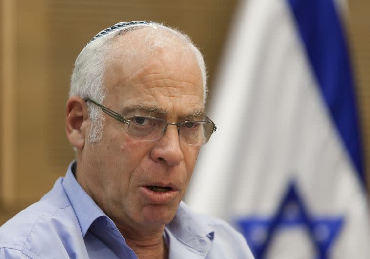 אורי אריאל. &quot;מנה אחת אפיים&quot;. צילום: פלאש 90