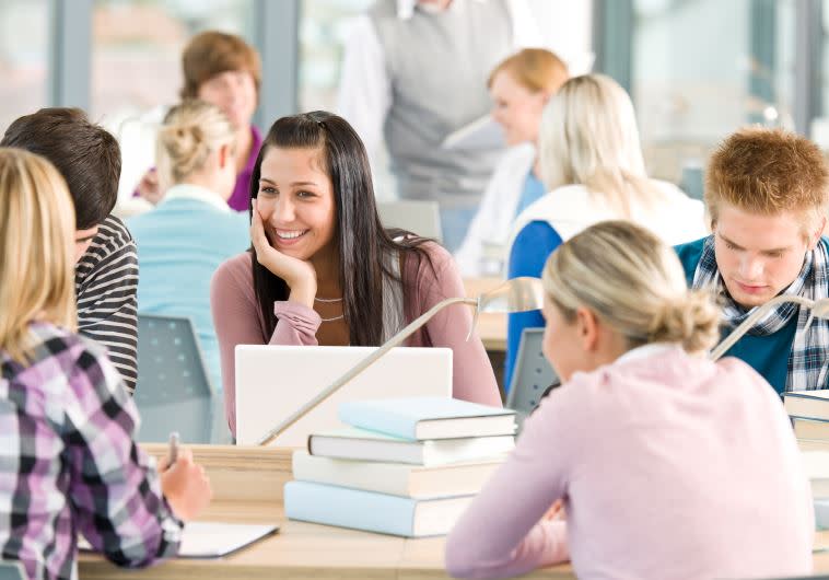 משתלם להיות סטודנט. צילום אילוסטרציה: אינגאימג
