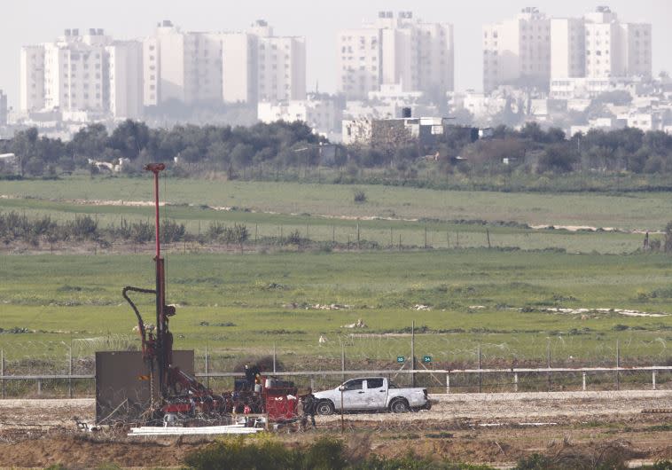 פעולות לאיתור מנהרות בגבול עזה. צילום ארכיון: רויטרס
