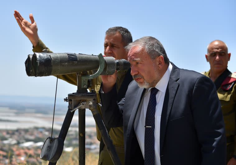 אביגדור ליברמן בפיקוד הצפון. צילום: אריאל חרמוני