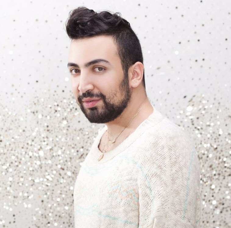 מתחבר. גילי אלגבי (צילום: תום מרשק)