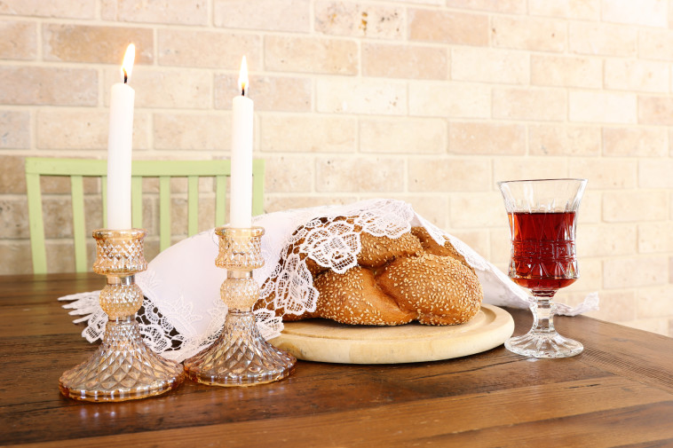 הדלקת נרות שבת