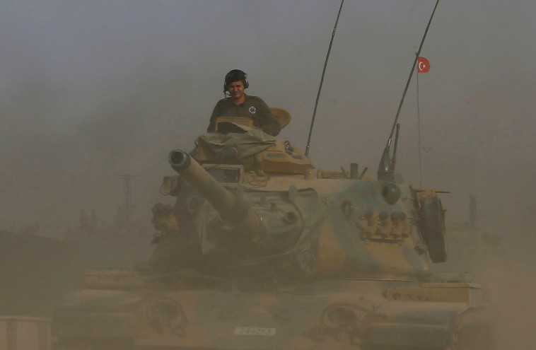 כוחות צבא טורקיה בגבול סוריה. צילום: רויטרס