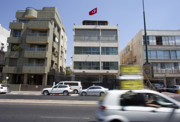 שגרירות טורקיה בישראל ברחוב הירקון בתל אביב. צילום: רויטרס