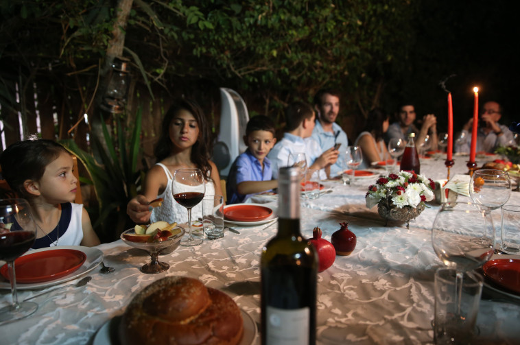 ארוחת חג, ארכיון