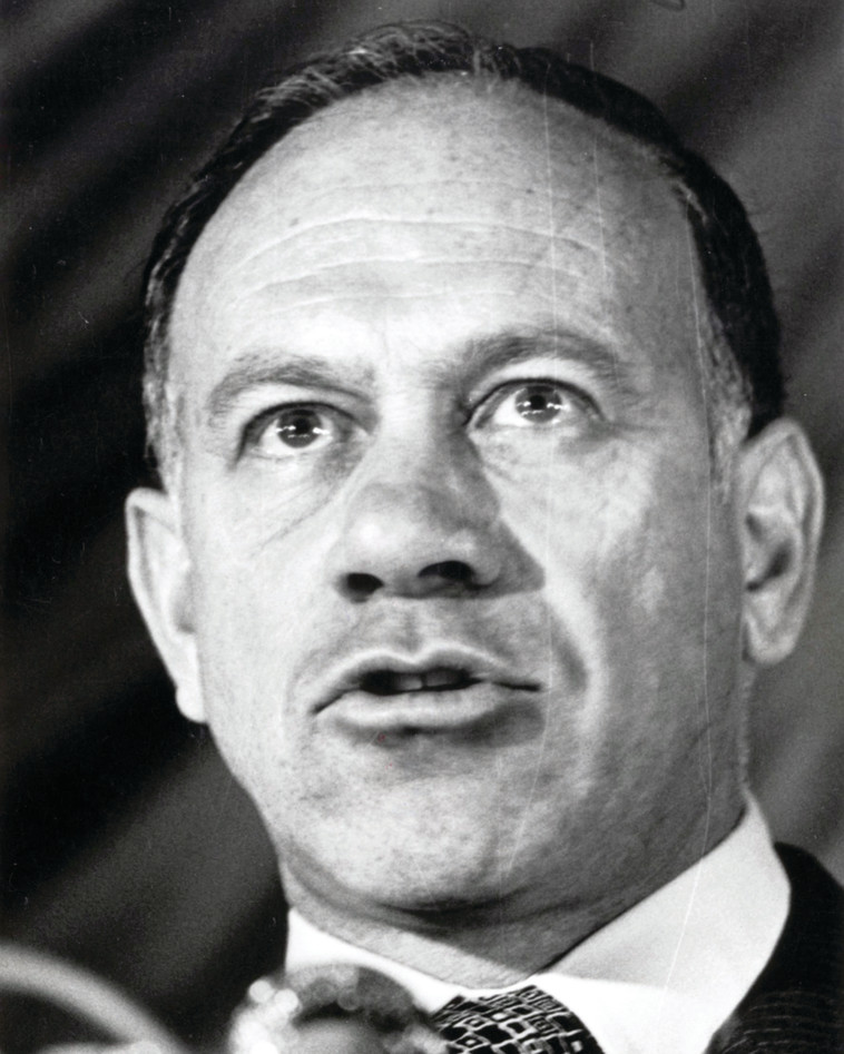 יעקב לוינסון, מנהל בנק הפועלים לשעבר. שמואל רחמני 