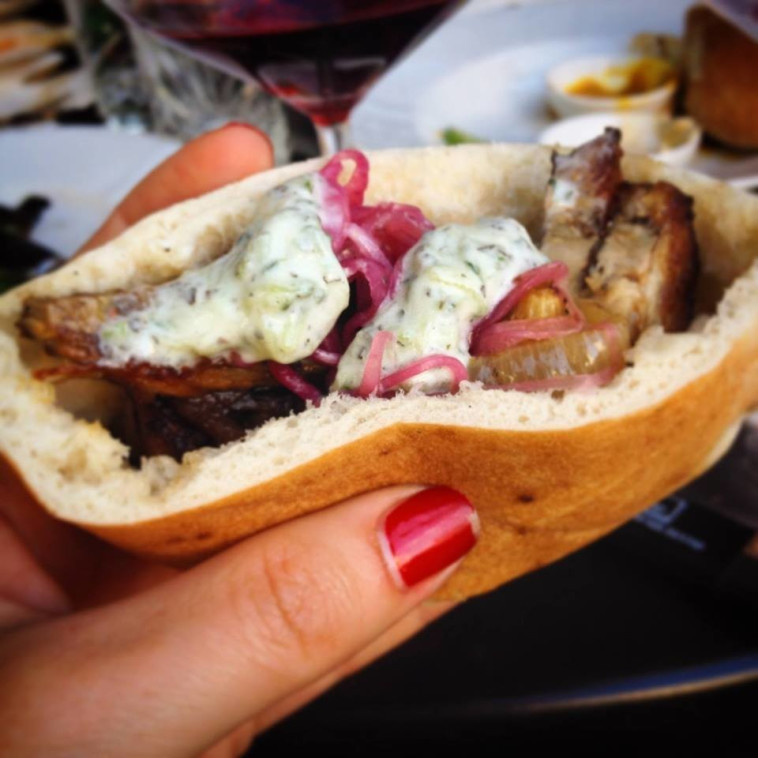 הבסטה, שווארמת חזיר