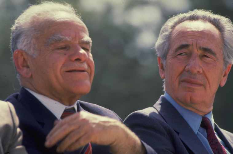 שמעון פרס ויצחק שמיר