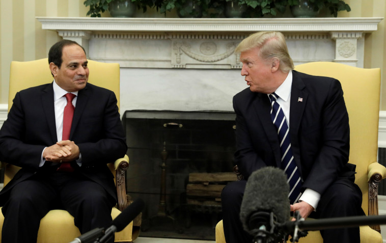 ההתקרבות של מצרים לארה"ב מדאיגה את האסלאמיסטים. פגישת טראמפ וא-סיסי בבית הלבן בשבוע שעבר. צילום: רויטרס