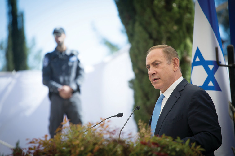 בנימין נתניהו בטקס אזכרה. צילום: מרים אלסטר פלאש 90, רויטרס