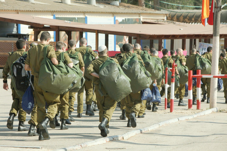 פער במתן המענה למלש"בים בתהליכי גיוס. צילום: אלי דסה