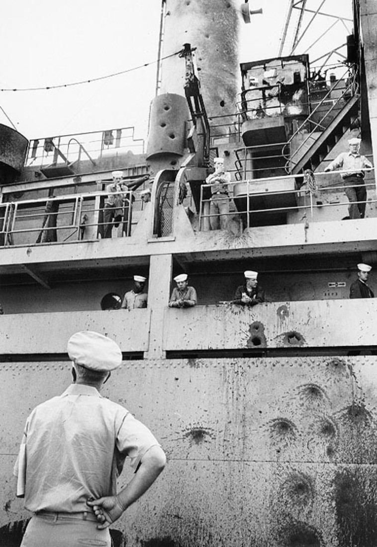 האוניה ליברטי לאחר התקיפה במלחמת ששת הימים צילום: U.S. Navy 