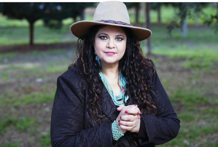 דפנה ארמוני