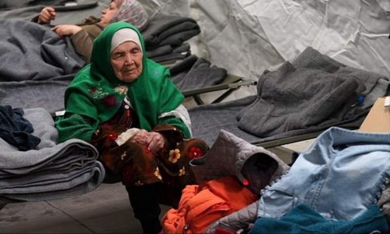 הפליטה הזקנה בעולם" ביביהאל אוזבקי. צילום: דיילי מייל"