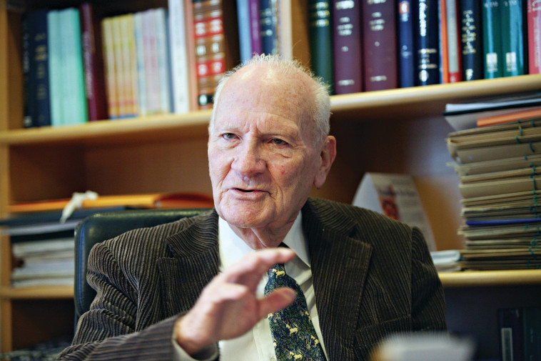 השופט מאיר שמגר. קרדיט: יוסי זמיר פלאש 90