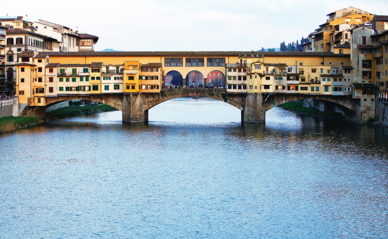 לקראת הפעלתן של טיסות ישירות. פירנצה, איטליה