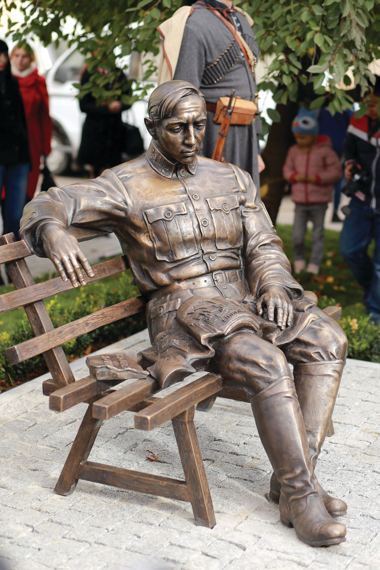 האנדרטה לזכרו של סימון פטליורה. צילום: האתר הרשמי של עיריית ויניצה