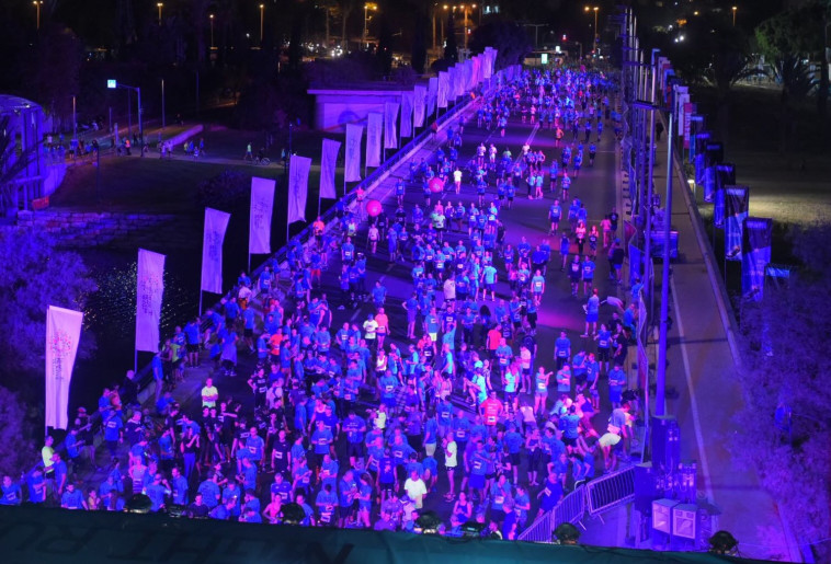 מרוץ הלילה של תל אביב. צילום: אבשלום ששוני