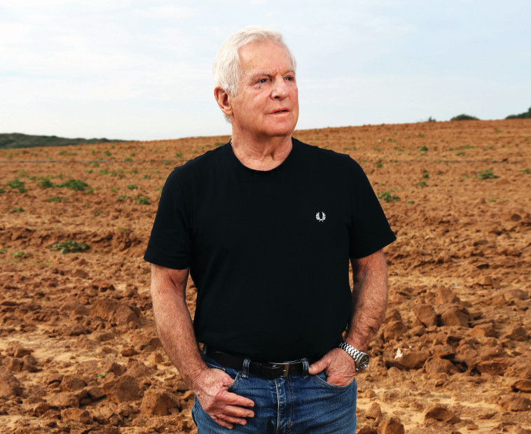 &quot;היה אותנו והיה את תל אביב&quot;. עמירם לוין