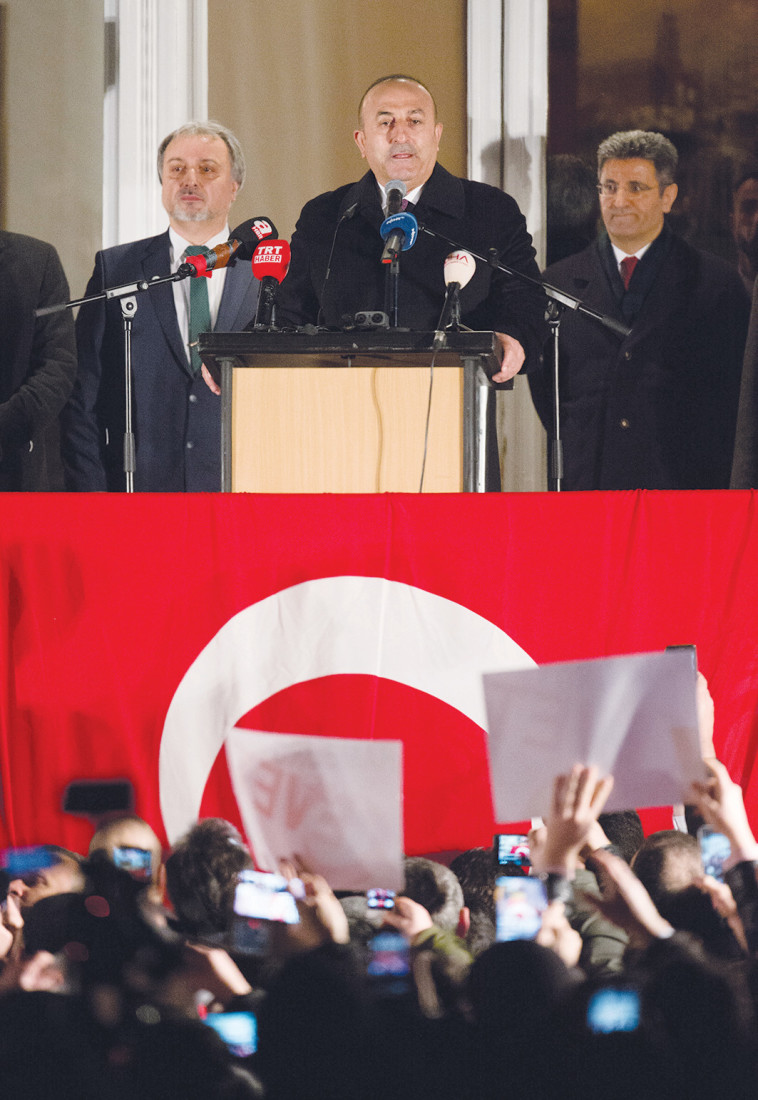 שר החוץ הטורקי צ'בושאולו. צילום: איי.אף.פי