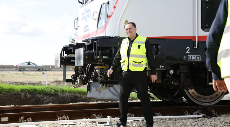 ישראל כ''ץ במסילת הרכבת