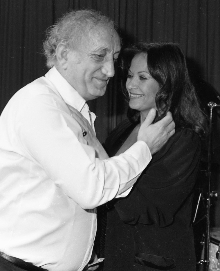 יעקב אגמון וגילה אלמגור