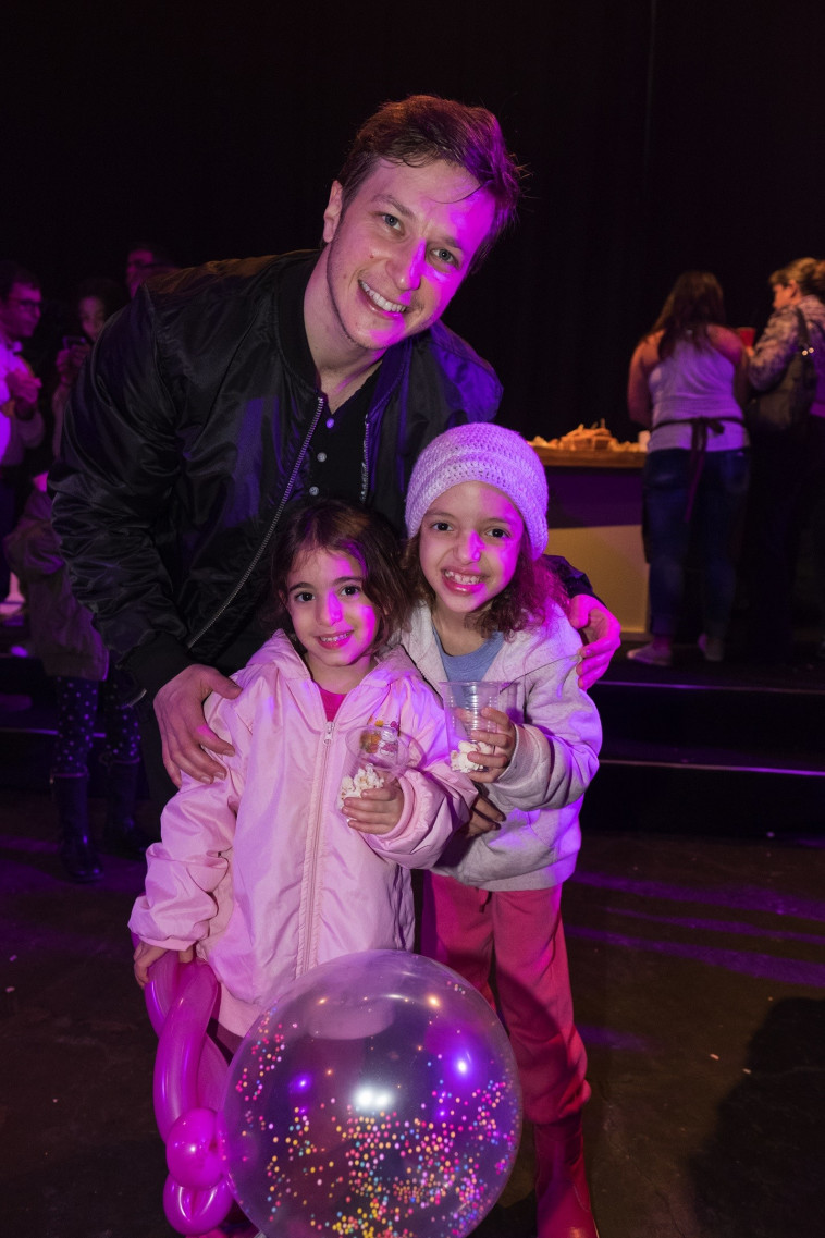 מרוגשים כמעט כמו הילדים. לי בירן