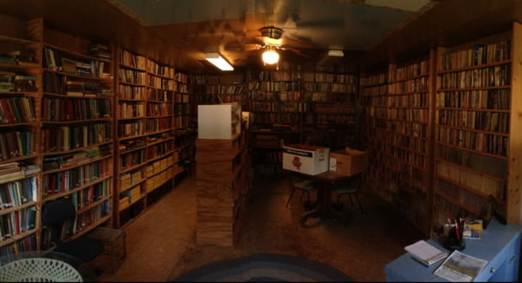 הספרייה הקטנה בעיירה. צילום: גוגל מפס