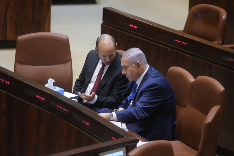 באמירות שלהם יש לא מעט צביעות. נתניהו ובנט. צילום: מרק ישראל סלם