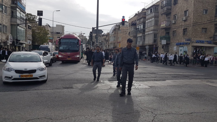שוטרים בהפגנת החרדים בירושלים. צילום: דוברות המשטרה