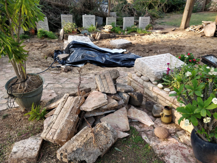 קברו של ערן כהן  בבית העלמין דגניה א'. צילום באדיבות מועצה אזורית עמק הירדן