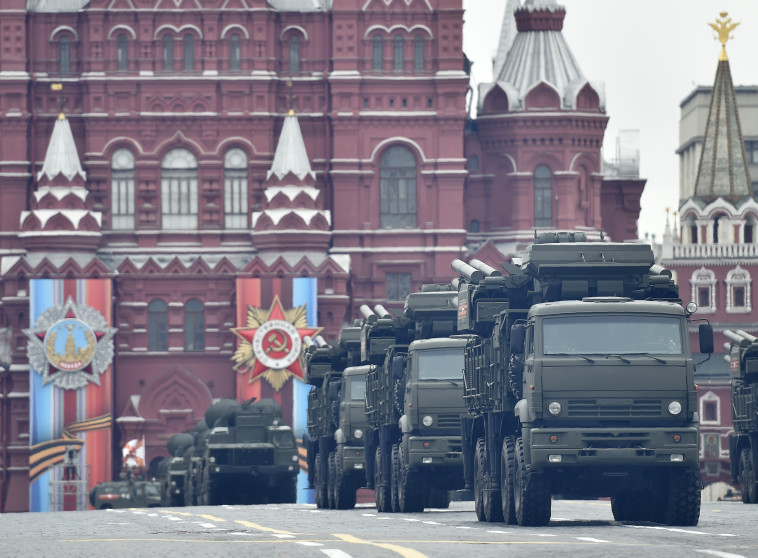 מערכת ההגנה האווירית פנציר S1 במוסקבה. צילום: AFP