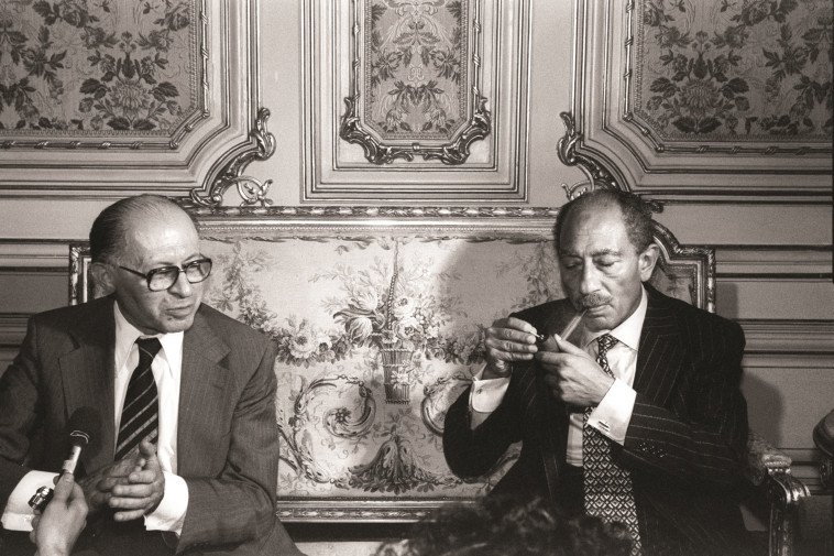 מנחם בגין ואנואר סאדאת