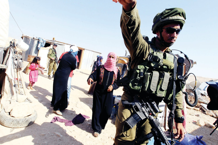 חאן אל-אחמר